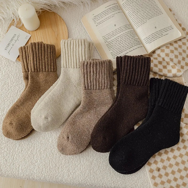 Thickly-Lined and Warm Circular Knit Woman Socks