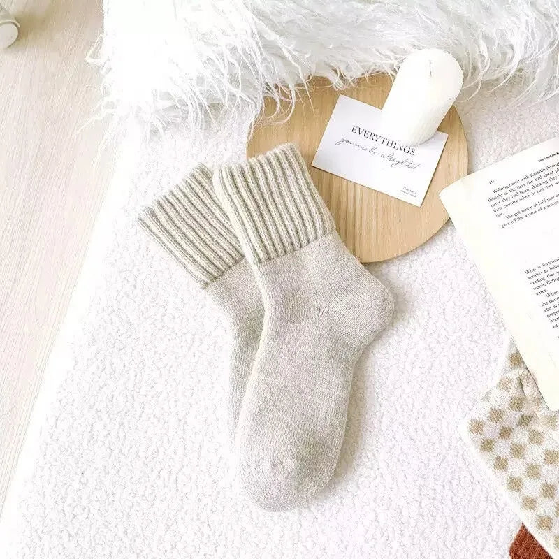 Thickly-Lined and Warm Circular Knit Woman Socks